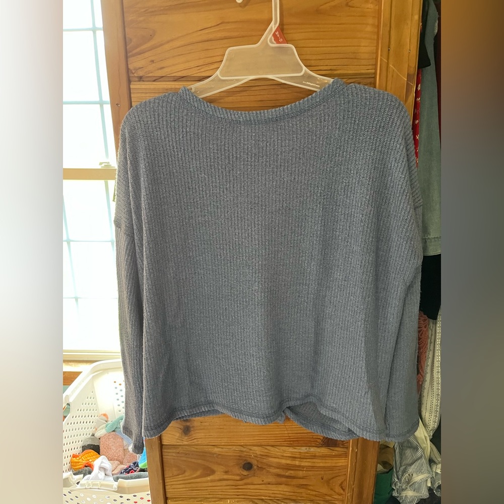 Very soft button up - Picture 5 of 5